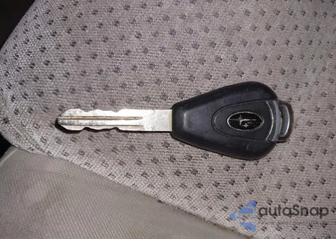 2006 Subaru Outback 2.5I из США, поврежденный, VIN 4S4BP61C367313460